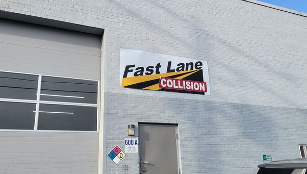 fast lane collision shop exterior